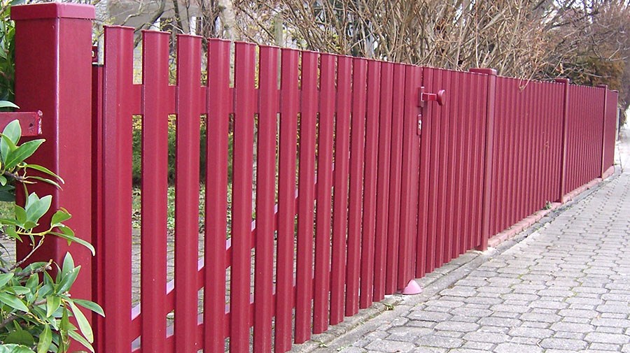 Zaun Paris, RAL rot
