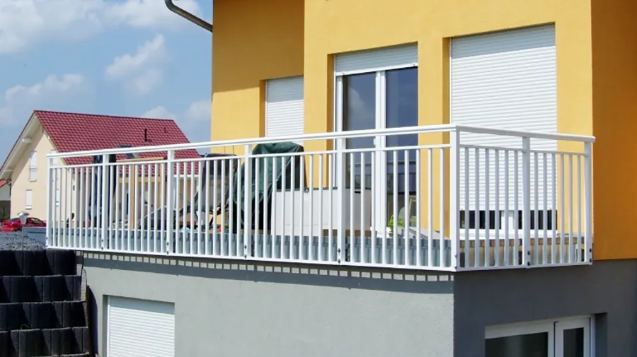 Balkongeländer Nürnberg 28, weiß