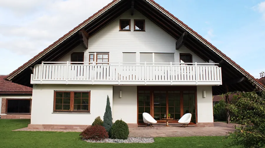 Balkongeländer Waldkirch, weiß