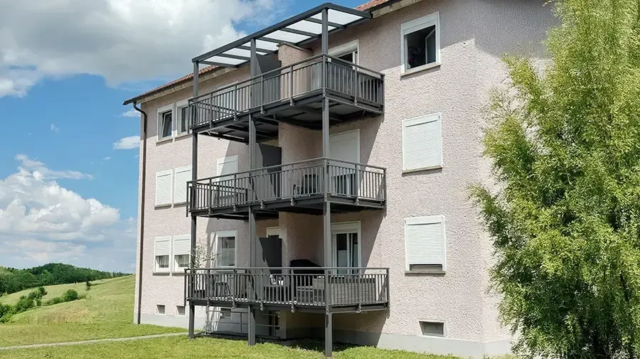 Anbaubalkon mit Geländer Nürnberg