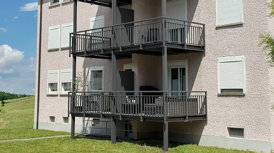 Anbaubalkon mit Geländer Nürnberg