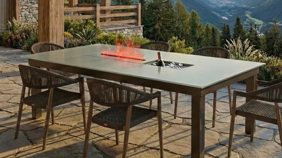 Aluminiumtisch "Fire & Ice", Tischplatte Milchglas, Gestell DB 703